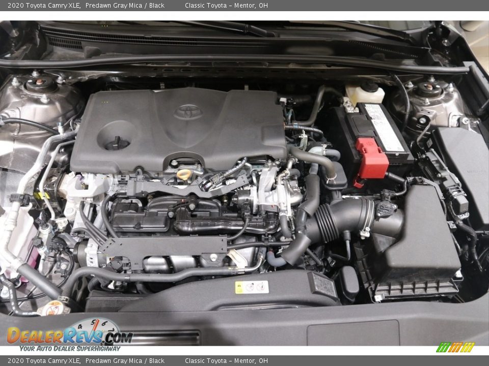 2020 Toyota Camry XLE Predawn Gray Mica / Black Photo #19