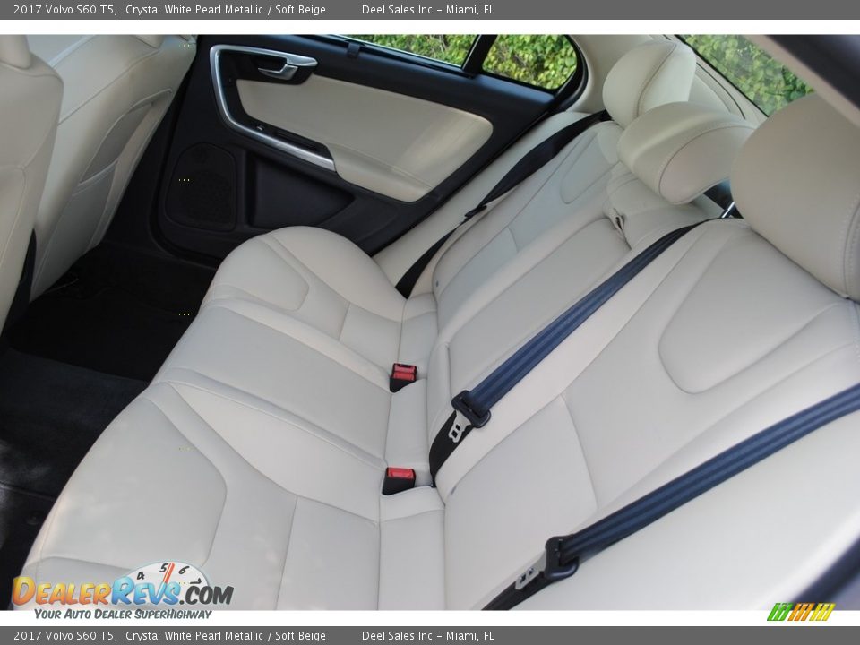 Rear Seat of 2017 Volvo S60 T5 Photo #12
