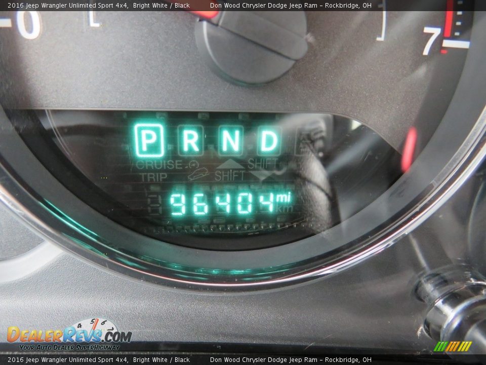 2016 Jeep Wrangler Unlimited Sport 4x4 Bright White / Black Photo #30