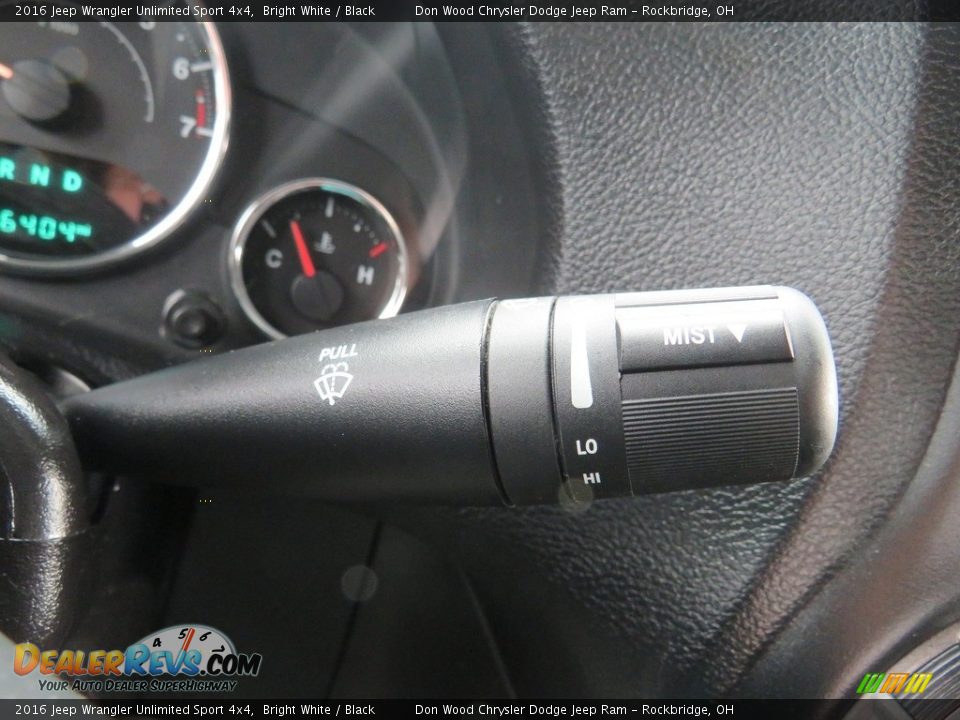 2016 Jeep Wrangler Unlimited Sport 4x4 Bright White / Black Photo #34