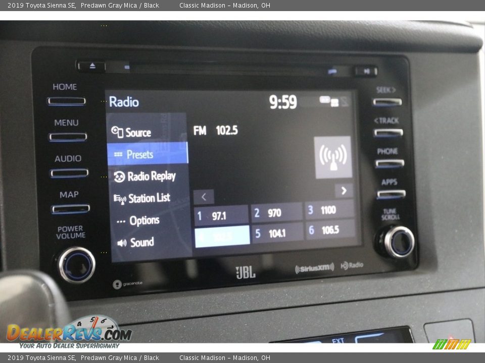 2019 Toyota Sienna SE Predawn Gray Mica / Black Photo #11