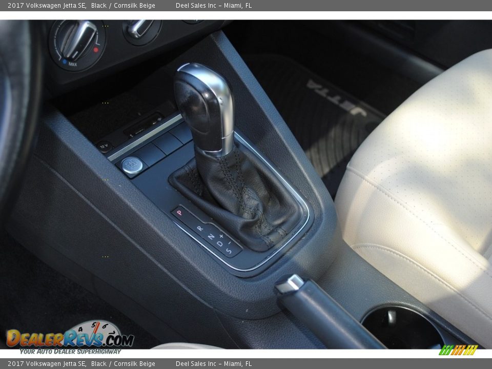 2017 Volkswagen Jetta SE Black / Cornsilk Beige Photo #17