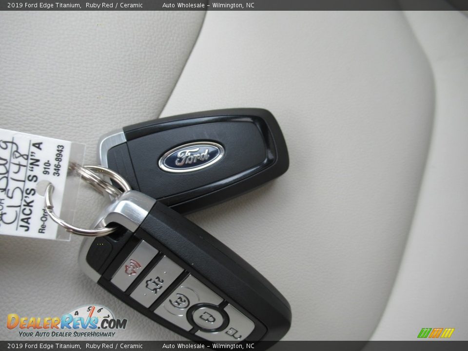 2019 Ford Edge Titanium Ruby Red / Ceramic Photo #20