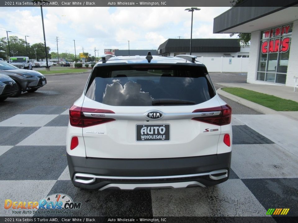 2021 Kia Seltos S Turbo AWD Clear White / Black Photo #4