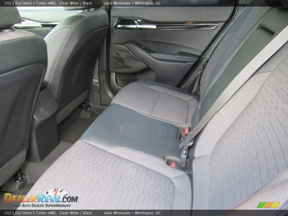 2021 Kia Seltos S Turbo AWD Clear White / Black Photo #12