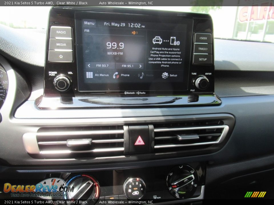 2021 Kia Seltos S Turbo AWD Clear White / Black Photo #17