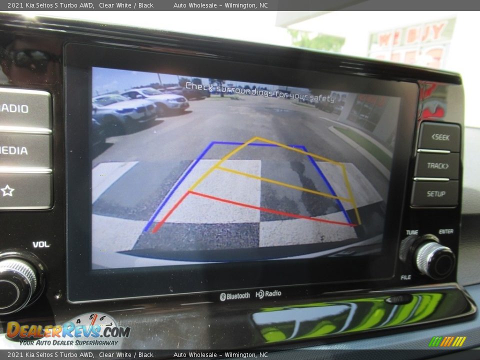 2021 Kia Seltos S Turbo AWD Clear White / Black Photo #18