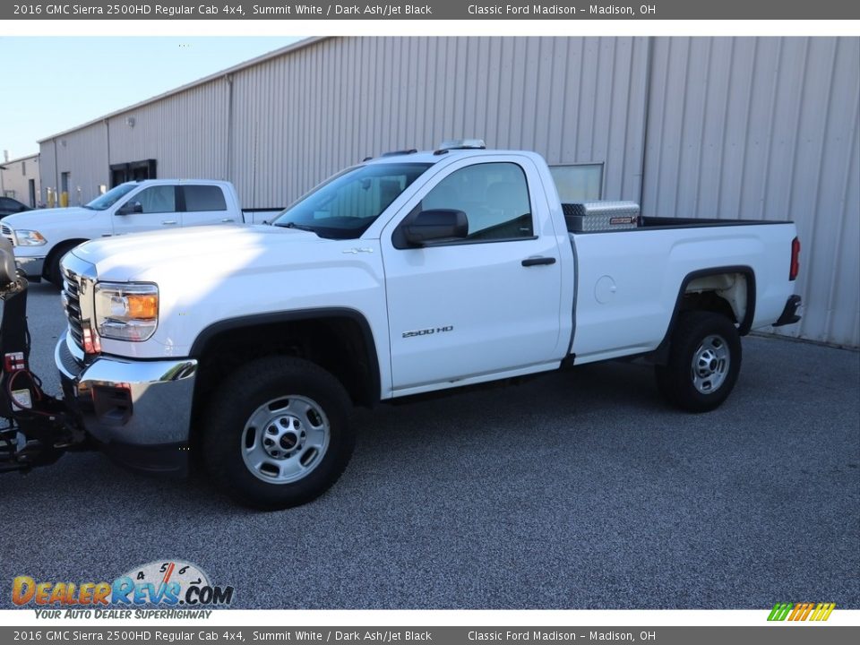 Front 3/4 View of 2016 GMC Sierra 2500HD Regular Cab 4x4 Photo #1