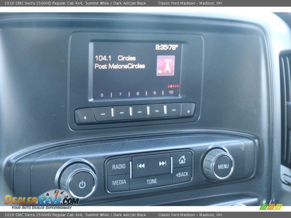 Controls of 2016 GMC Sierra 2500HD Regular Cab 4x4 Photo #10