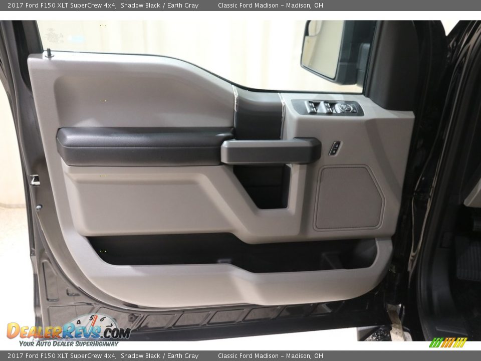 2017 Ford F150 XLT SuperCrew 4x4 Shadow Black / Earth Gray Photo #4