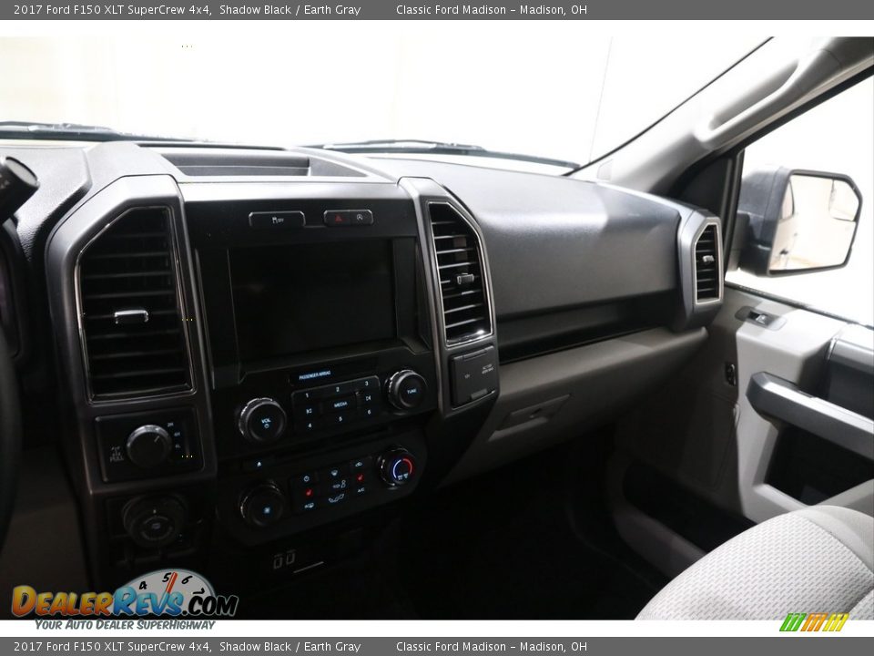 2017 Ford F150 XLT SuperCrew 4x4 Shadow Black / Earth Gray Photo #9