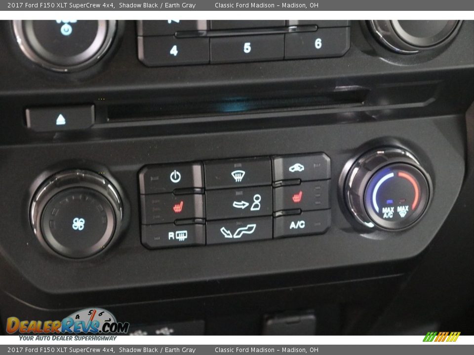 2017 Ford F150 XLT SuperCrew 4x4 Shadow Black / Earth Gray Photo #13