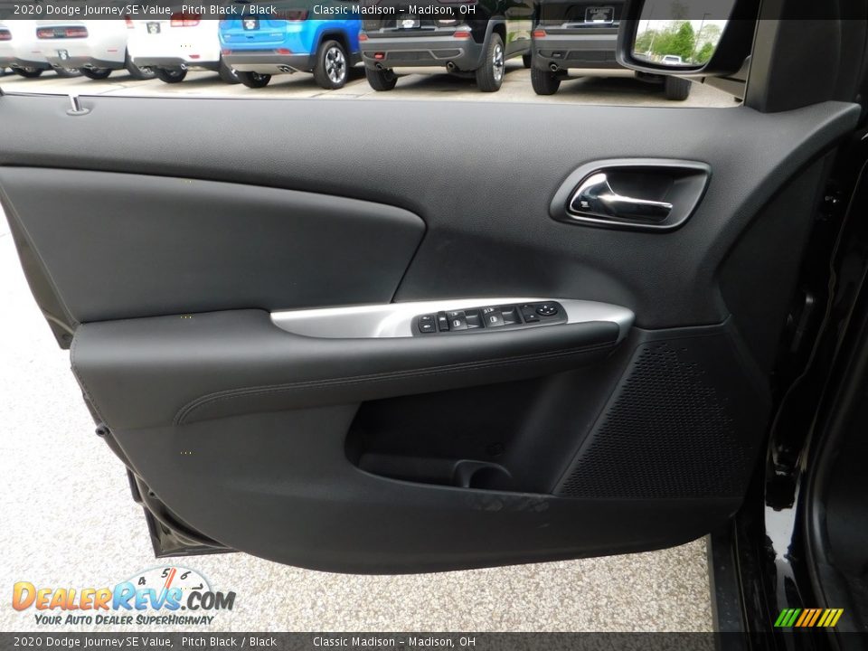 2020 Dodge Journey SE Value Pitch Black / Black Photo #10