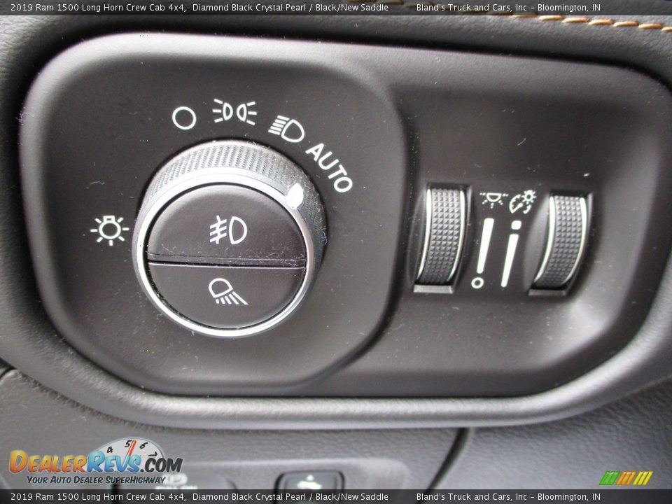 2019 Ram 1500 Long Horn Crew Cab 4x4 Diamond Black Crystal Pearl / Black/New Saddle Photo #16