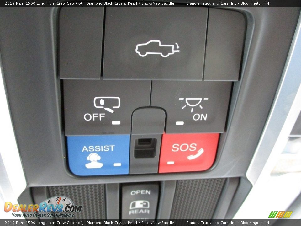 2019 Ram 1500 Long Horn Crew Cab 4x4 Diamond Black Crystal Pearl / Black/New Saddle Photo #33