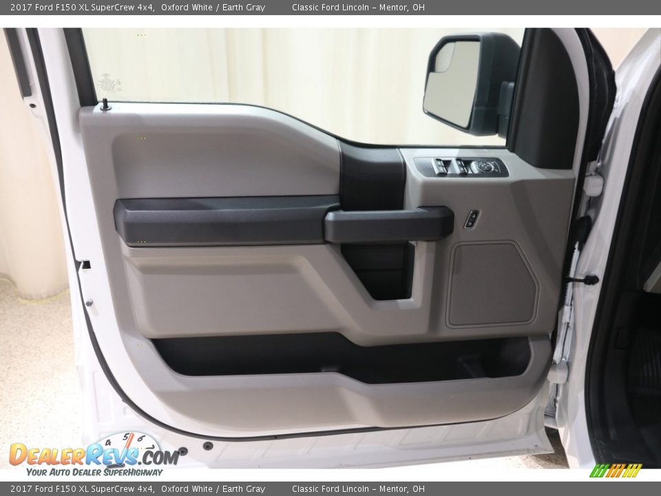 2017 Ford F150 XL SuperCrew 4x4 Oxford White / Earth Gray Photo #5