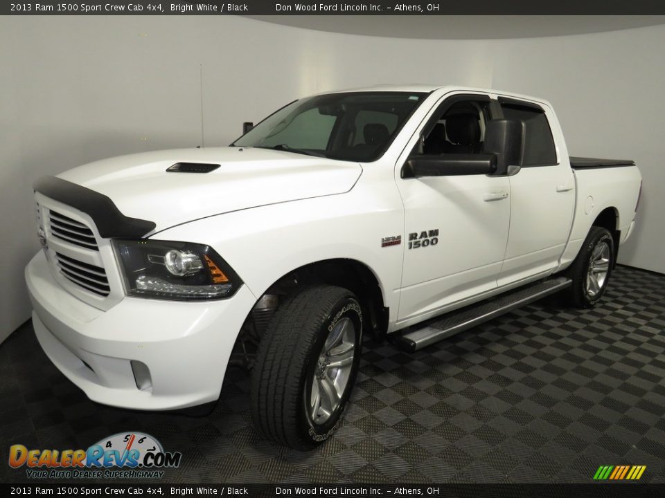 2013 Ram 1500 Sport Crew Cab 4x4 Bright White / Black Photo #7