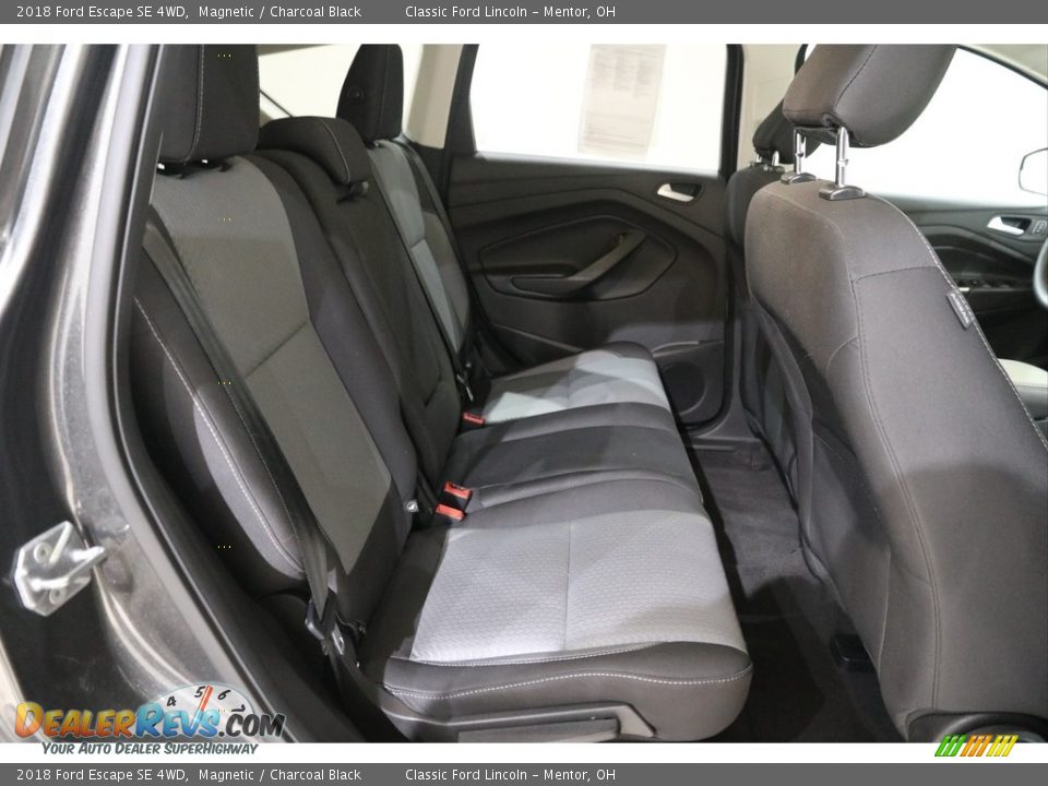 2018 Ford Escape SE 4WD Magnetic / Charcoal Black Photo #16