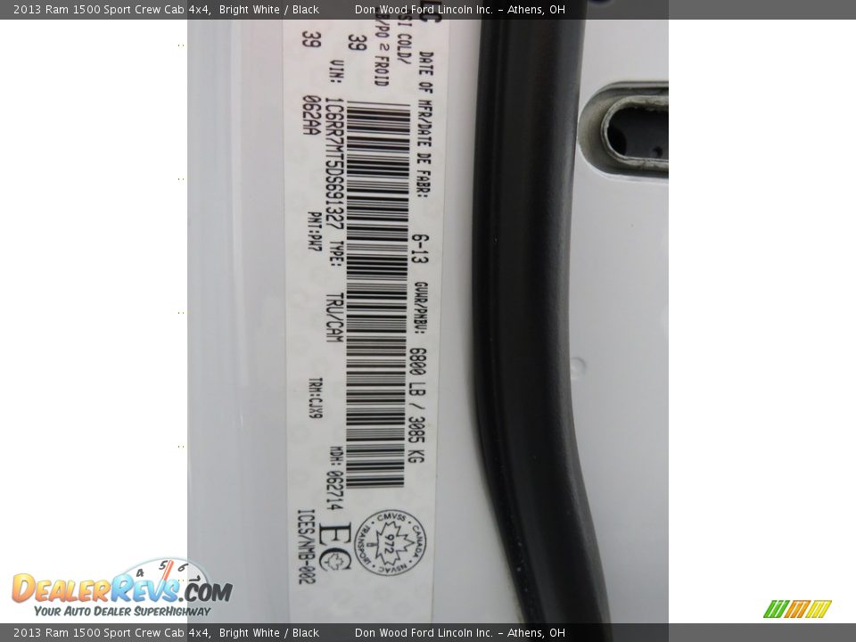 2013 Ram 1500 Sport Crew Cab 4x4 Bright White / Black Photo #33