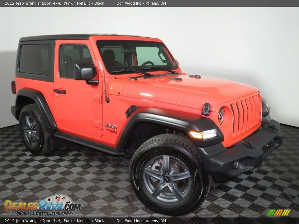 2019 Jeep Wrangler Sport 4x4 Punk'n Metallic / Black Photo #2