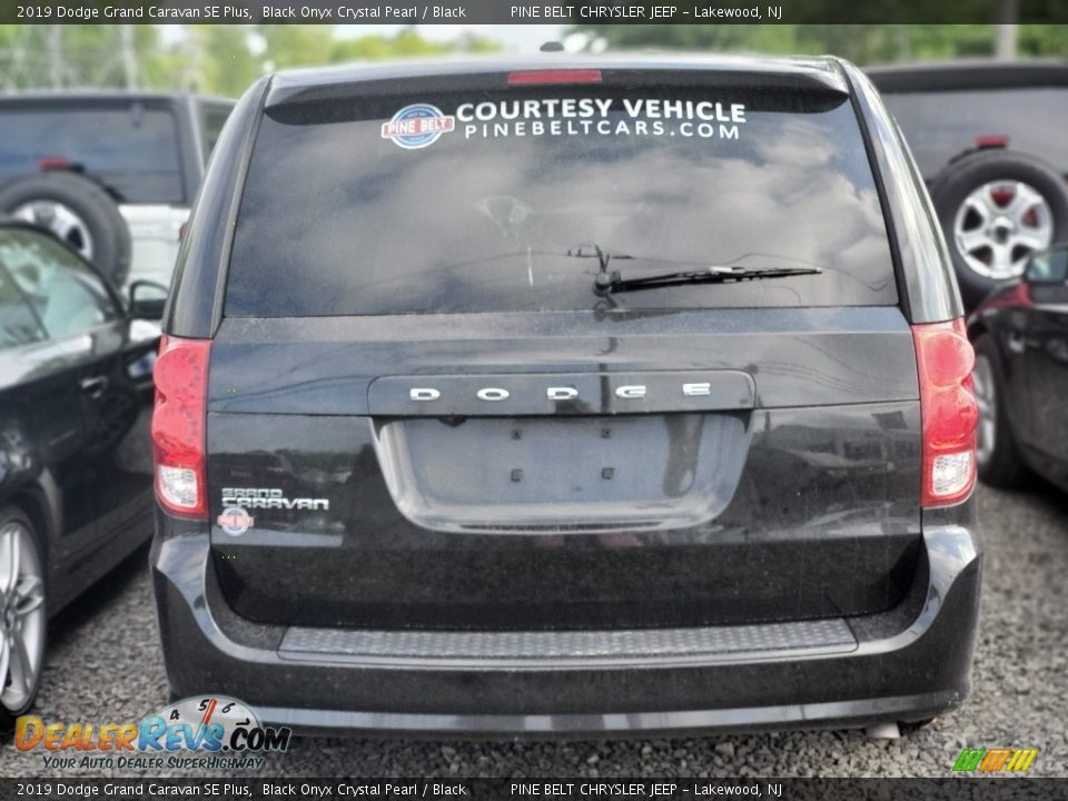 2019 Dodge Grand Caravan SE Plus Black Onyx Crystal Pearl / Black Photo #2