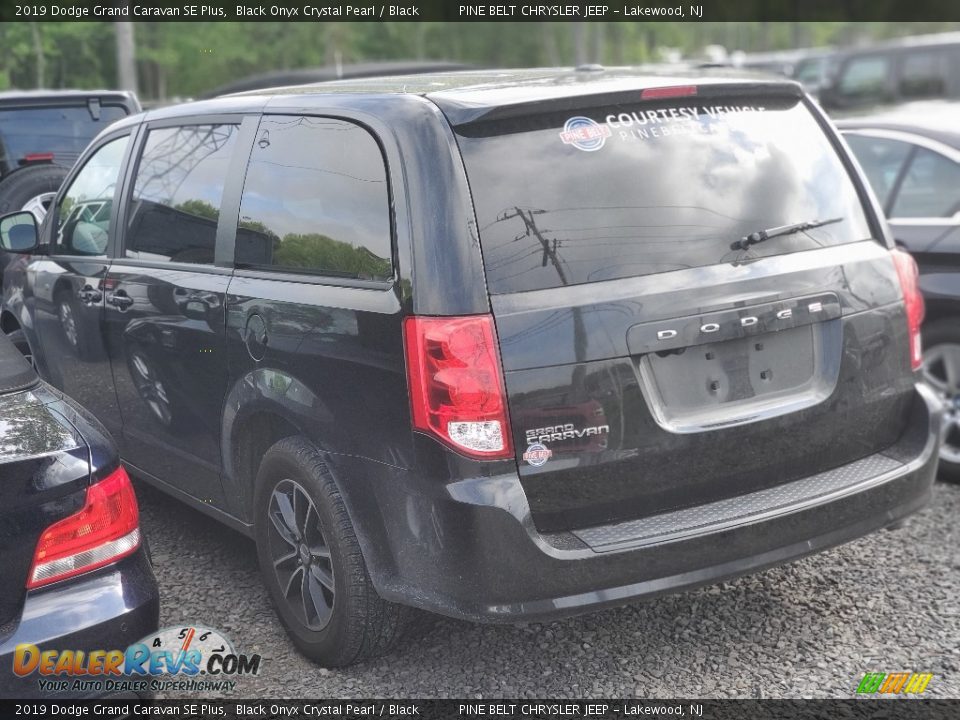 2019 Dodge Grand Caravan SE Plus Black Onyx Crystal Pearl / Black Photo #3