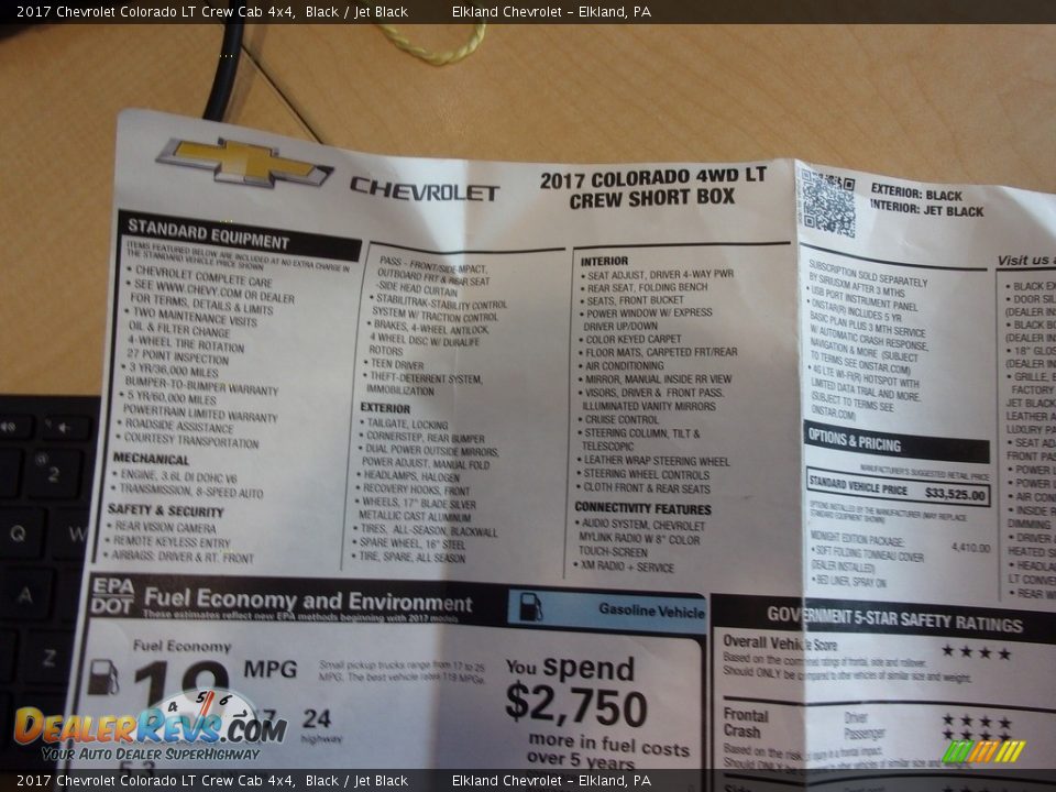 2017 Chevrolet Colorado LT Crew Cab 4x4 Black / Jet Black Photo #30