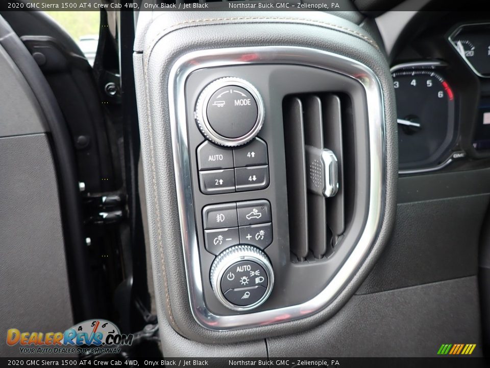 Controls of 2020 GMC Sierra 1500 AT4 Crew Cab 4WD Photo #11