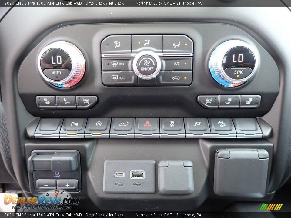 Controls of 2020 GMC Sierra 1500 AT4 Crew Cab 4WD Photo #19