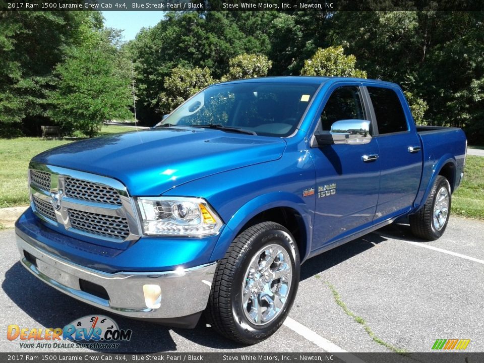 2017 Ram 1500 Laramie Crew Cab 4x4 Blue Streak Pearl / Black Photo #2