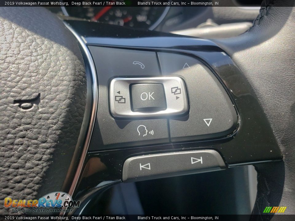 2019 Volkswagen Passat Wolfsburg Deep Black Pearl / Titan Black Photo #13