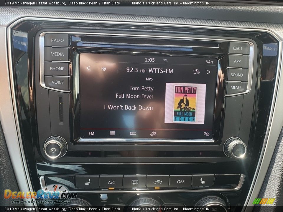2019 Volkswagen Passat Wolfsburg Deep Black Pearl / Titan Black Photo #17