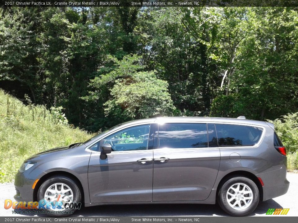 2017 Chrysler Pacifica LX Granite Crystal Metallic / Black/Alloy Photo #1
