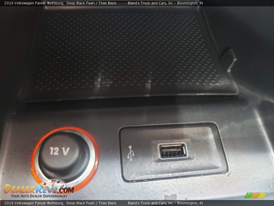 2019 Volkswagen Passat Wolfsburg Deep Black Pearl / Titan Black Photo #24