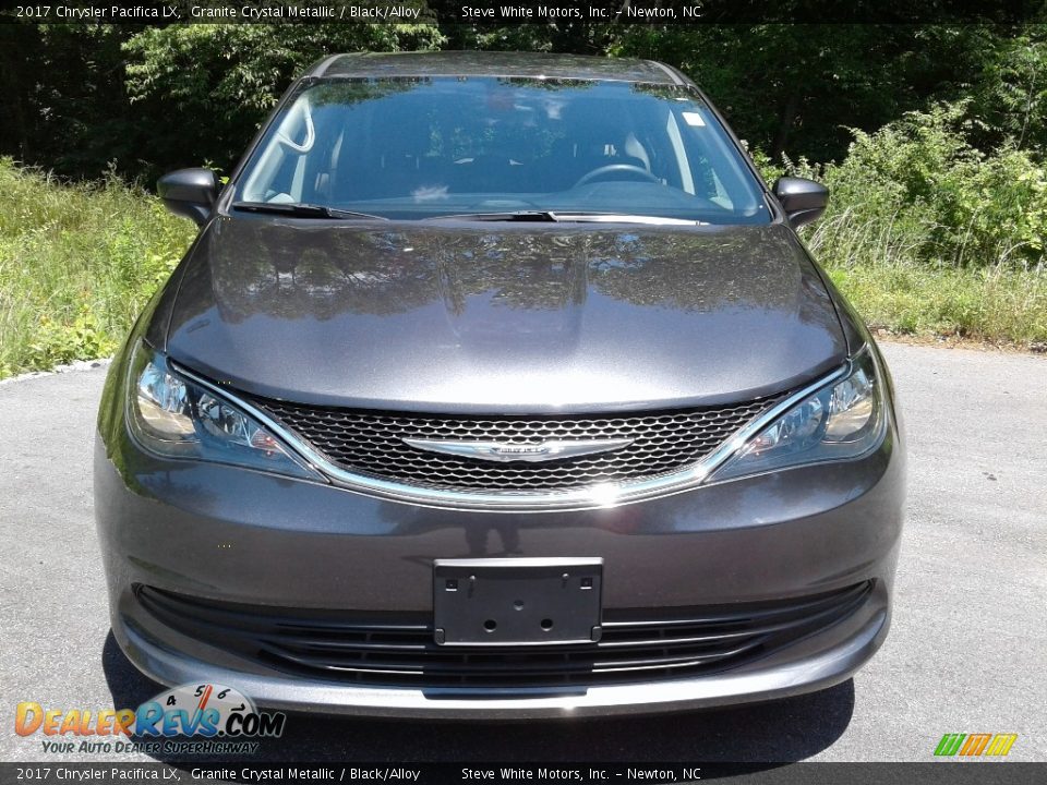2017 Chrysler Pacifica LX Granite Crystal Metallic / Black/Alloy Photo #3