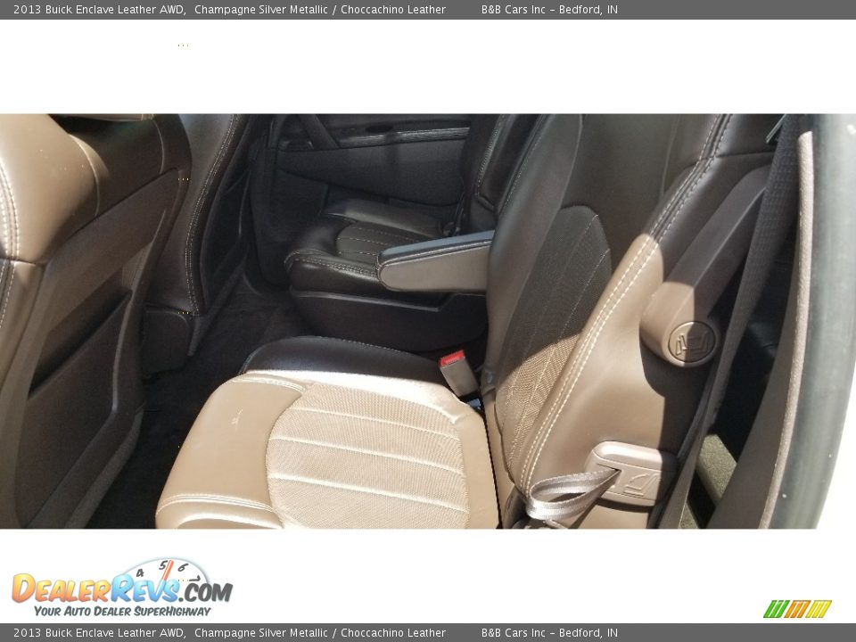 2013 Buick Enclave Leather AWD Champagne Silver Metallic / Choccachino Leather Photo #15
