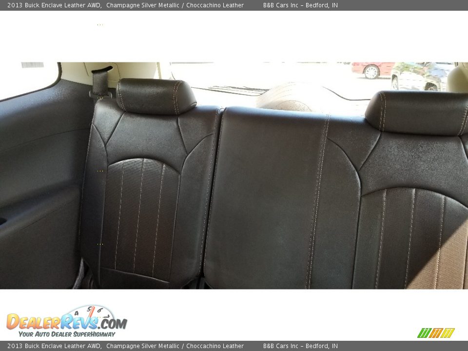 2013 Buick Enclave Leather AWD Champagne Silver Metallic / Choccachino Leather Photo #17