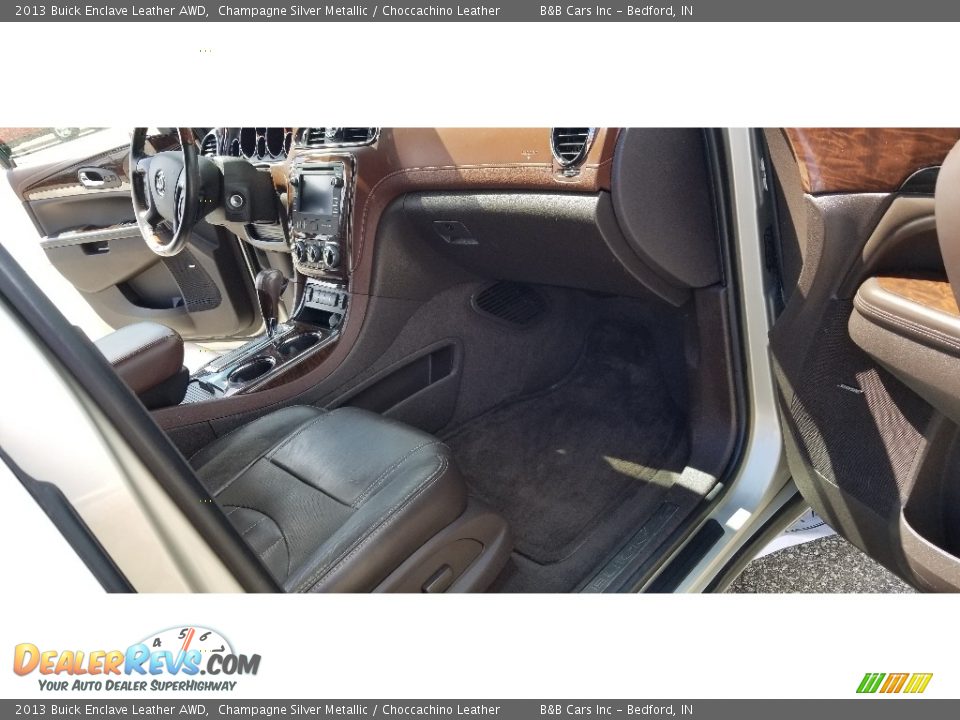 2013 Buick Enclave Leather AWD Champagne Silver Metallic / Choccachino Leather Photo #21