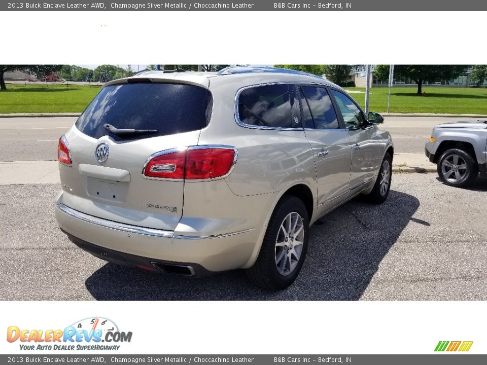 2013 Buick Enclave Leather AWD Champagne Silver Metallic / Choccachino Leather Photo #28