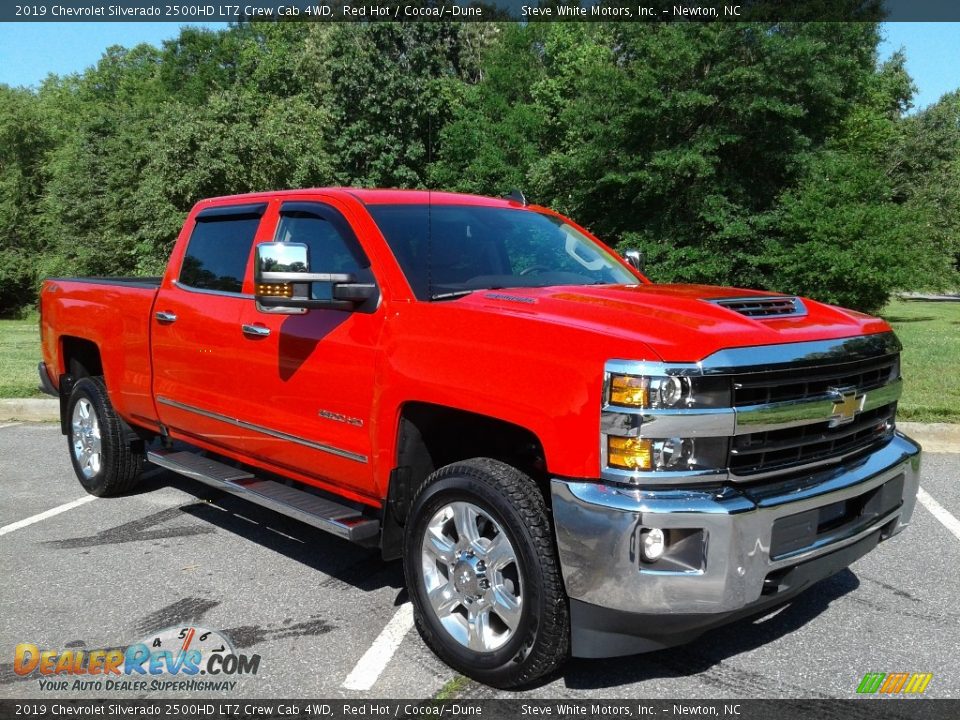 2019 Chevrolet Silverado 2500HD LTZ Crew Cab 4WD Red Hot / Cocoa/­Dune Photo #4