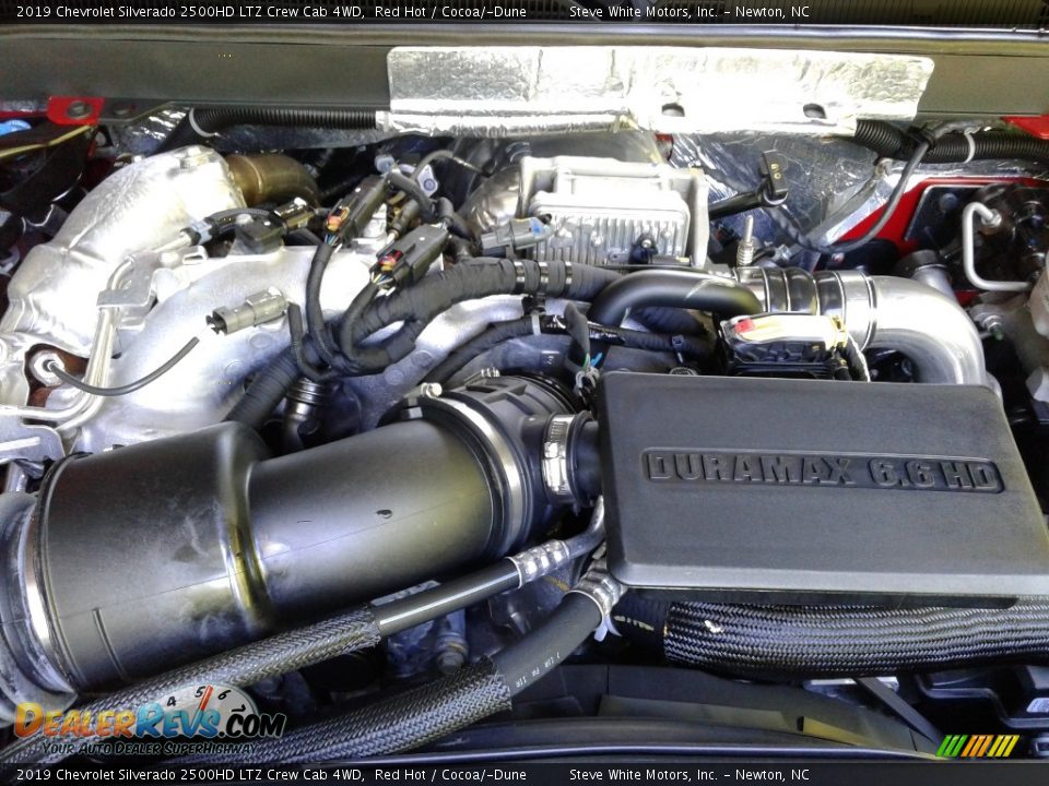 2019 Chevrolet Silverado 2500HD LTZ Crew Cab 4WD Red Hot / Cocoa/­Dune Photo #10