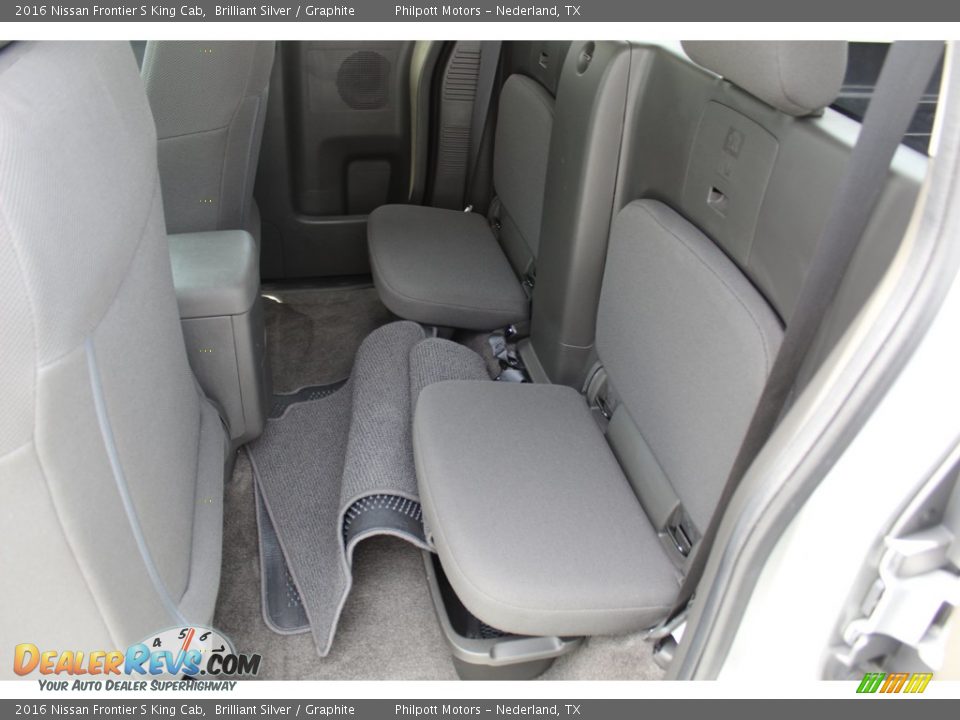 Rear Seat of 2016 Nissan Frontier S King Cab Photo #20