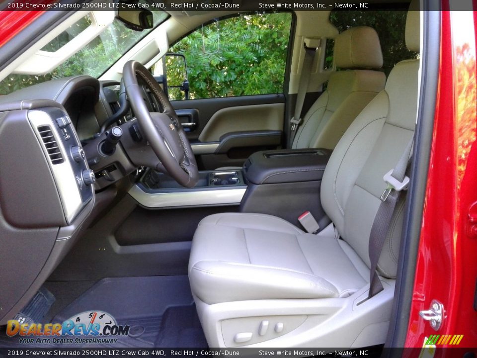 2019 Chevrolet Silverado 2500HD LTZ Crew Cab 4WD Red Hot / Cocoa/­Dune Photo #11