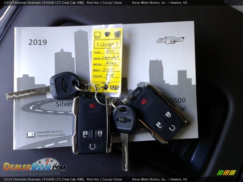 2019 Chevrolet Silverado 2500HD LTZ Crew Cab 4WD Red Hot / Cocoa/­Dune Photo #36