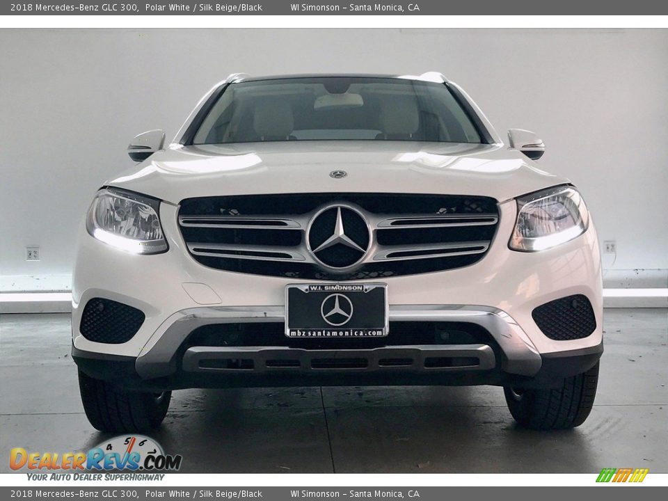 2018 Mercedes-Benz GLC 300 Polar White / Silk Beige/Black Photo #2