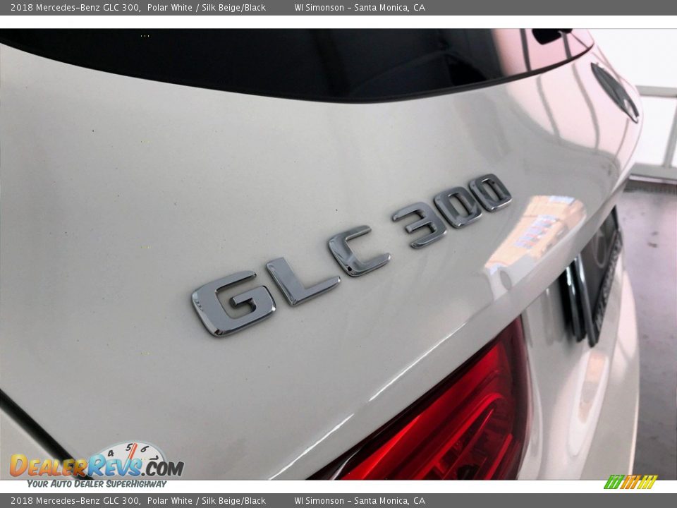 2018 Mercedes-Benz GLC 300 Polar White / Silk Beige/Black Photo #27