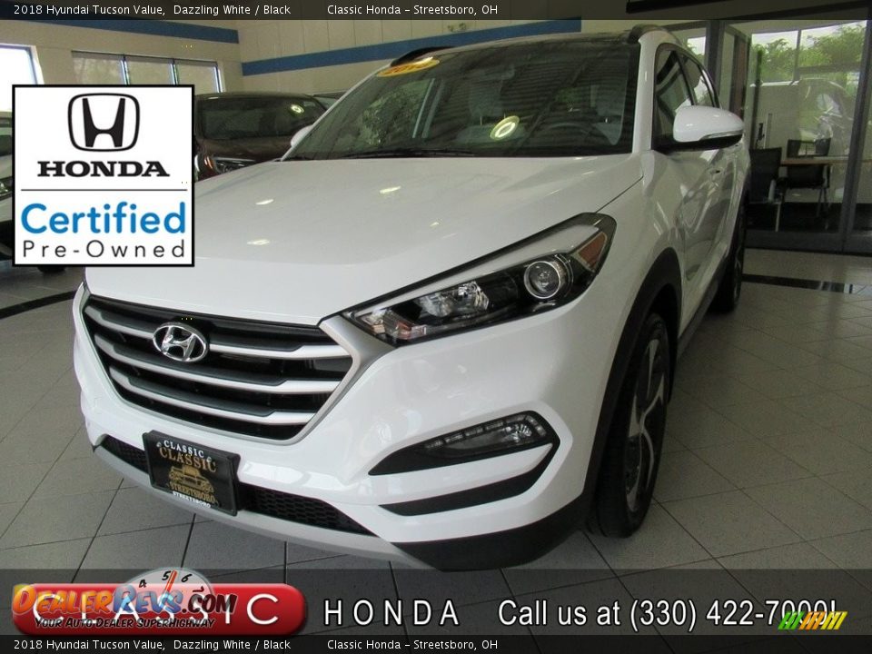 2018 Hyundai Tucson Value Dazzling White / Black Photo #1
