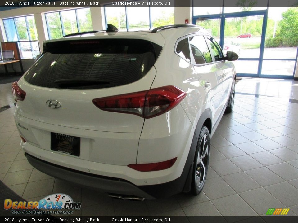 2018 Hyundai Tucson Value Dazzling White / Black Photo #4