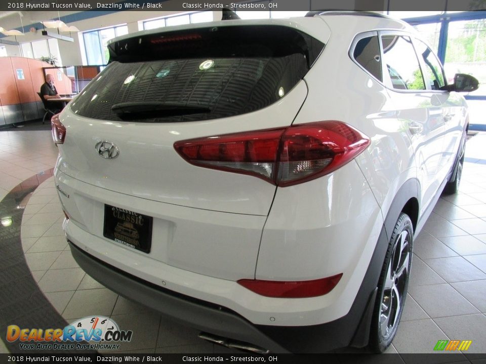 2018 Hyundai Tucson Value Dazzling White / Black Photo #10