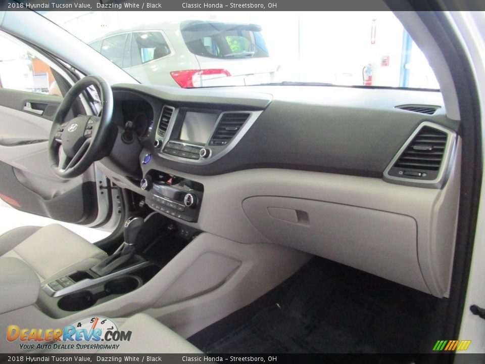Dashboard of 2018 Hyundai Tucson Value Photo #19